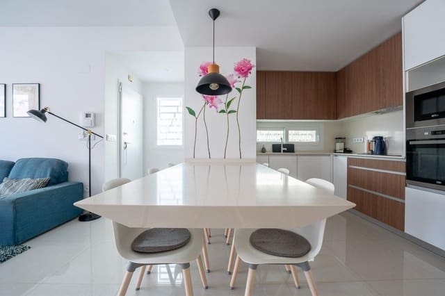 8 sypialnia Apartament na sprzedaż w Parque de las Naciones, Torrevieja z basenem garażem - 299 900 € (Ref: 10171926)