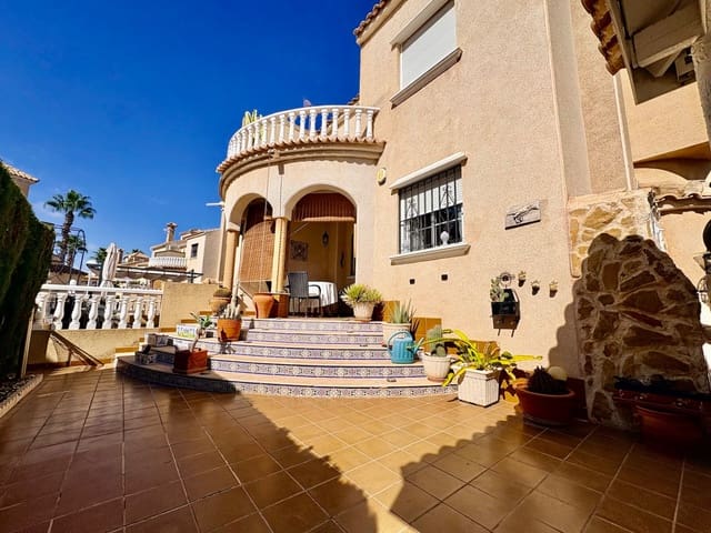 3 soverom Hus til salgs i Playa Flamenca, Orihuela med svømmebasseng - € 225 000 (Ref: 10171931)
