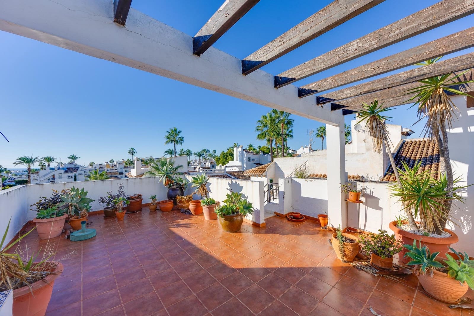2 makuuhuone Kattohuoneisto myytävänä paikassa Orihuela Costa mukana uima-altaan - 195 000 € (Ref: 10175540)