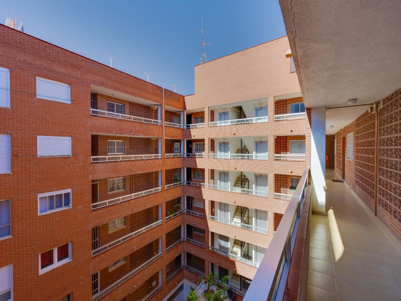 2 soverom Leilighet til salgs i Torrevieja - € 149 900 (Ref: 10179577)