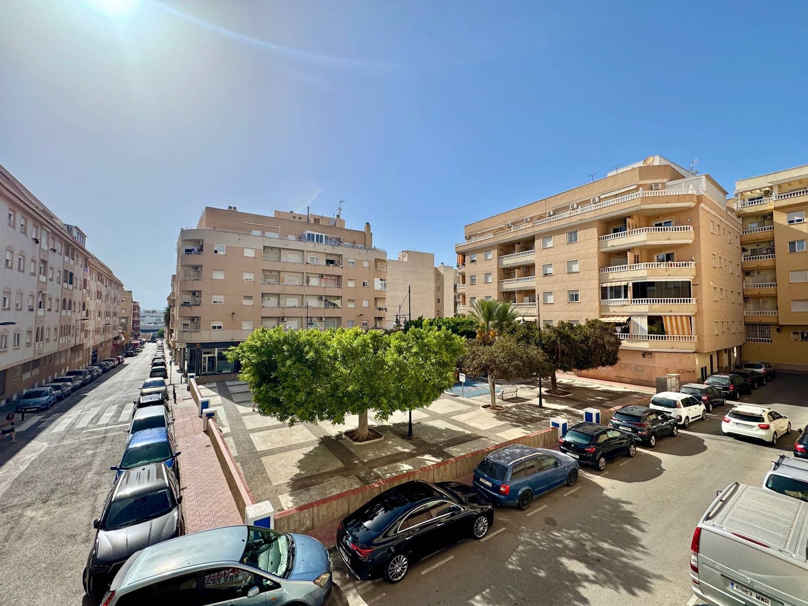 Apartamento de 2 habitaciones en Torrevieja en venta con garaje - 210.000 € (Ref: 10179583)