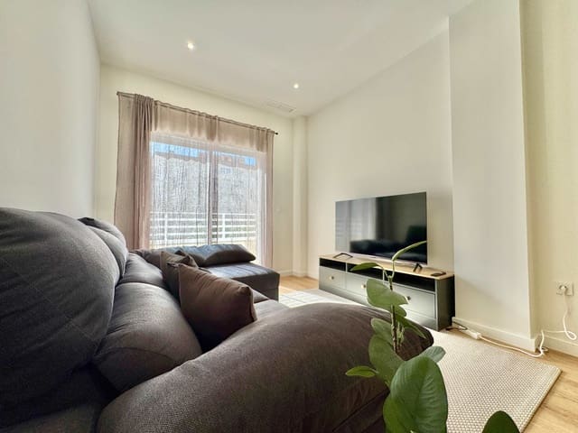 Apartamento de 2 habitaciones en Centro - Muelle Pesquero, Torrevieja en venta con garaje - 210.000 € (Ref: 10179583)