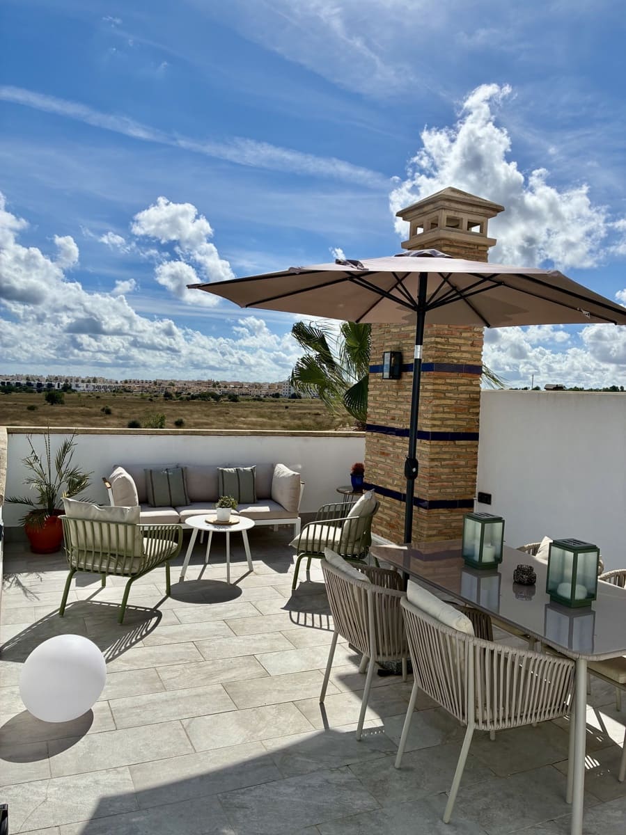 2 slaapkamer Appartement te koop in Orihuela Costa met zwembad - € 239.000 (Ref: 10179584)