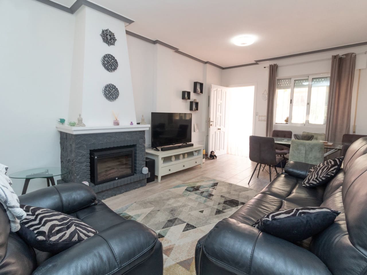 Casa de 3 habitaciones en Playa Flamenca en venta - 189.000 € (Ref: 10180806)