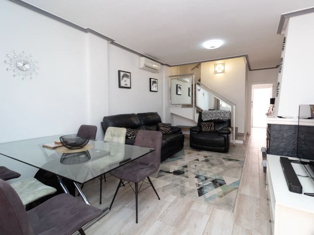 Casa de 3 habitaciones en Playa Flamenca, Orihuela en venta - 189.000 € (Ref: 10180806)