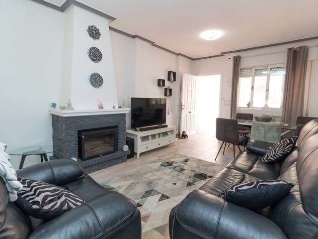 Casa de 3 habitaciones en Playa Flamenca, Orihuela en venta - 189.000 € (Ref: 10180806)