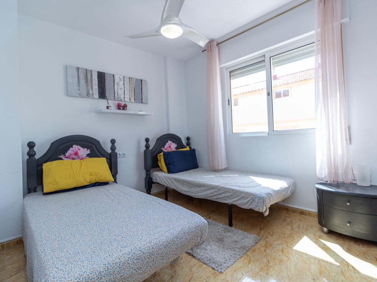 Casa de 3 habitaciones en Playa Flamenca en venta - 189.000 € (Ref: 10180806)