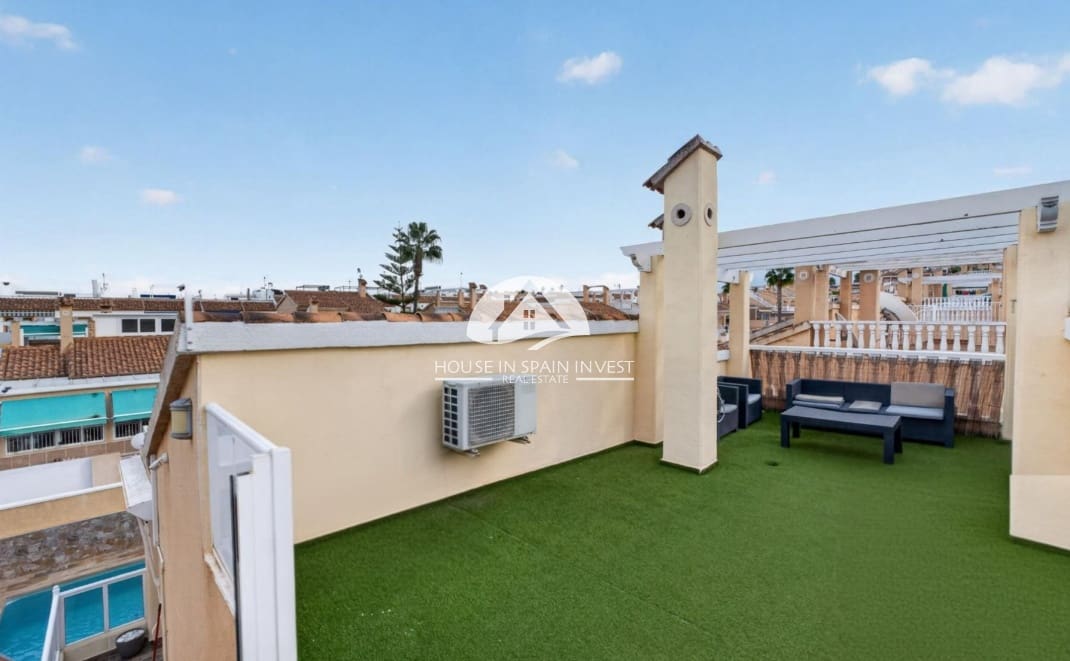 Chalet de 3 habitaciones en Los Altos en venta con piscina - 365.000 € (Ref: 10180813)