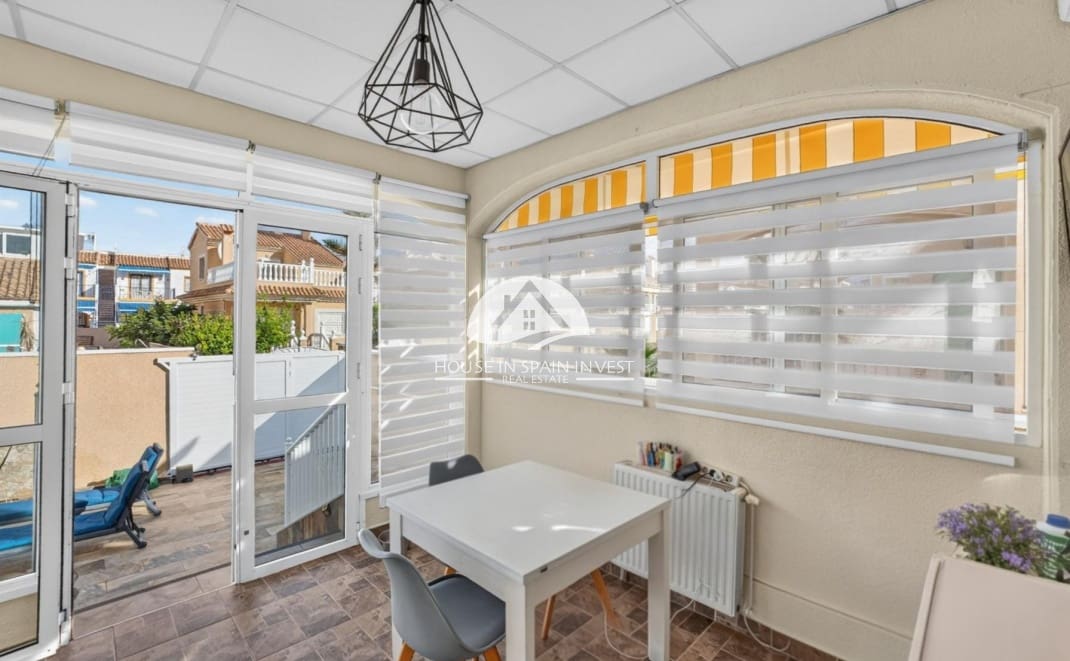 Chalet de 3 habitaciones en Los Altos en venta con piscina - 365.000 € (Ref: 10180813)