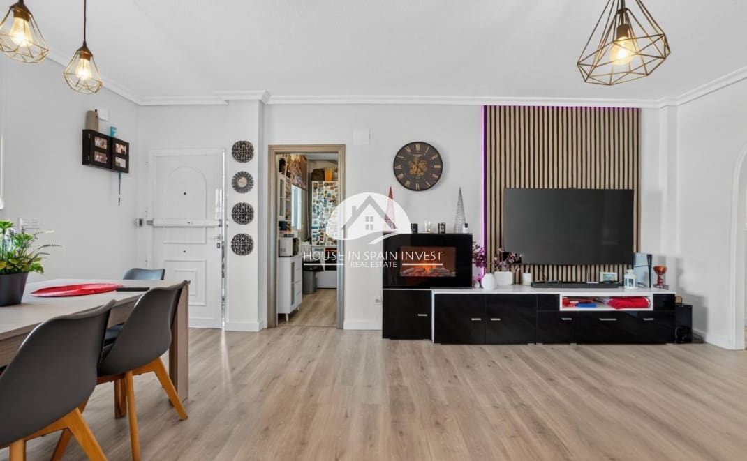 Chalet de 3 habitaciones en Los Altos en venta con piscina - 365.000 € (Ref: 10180813)