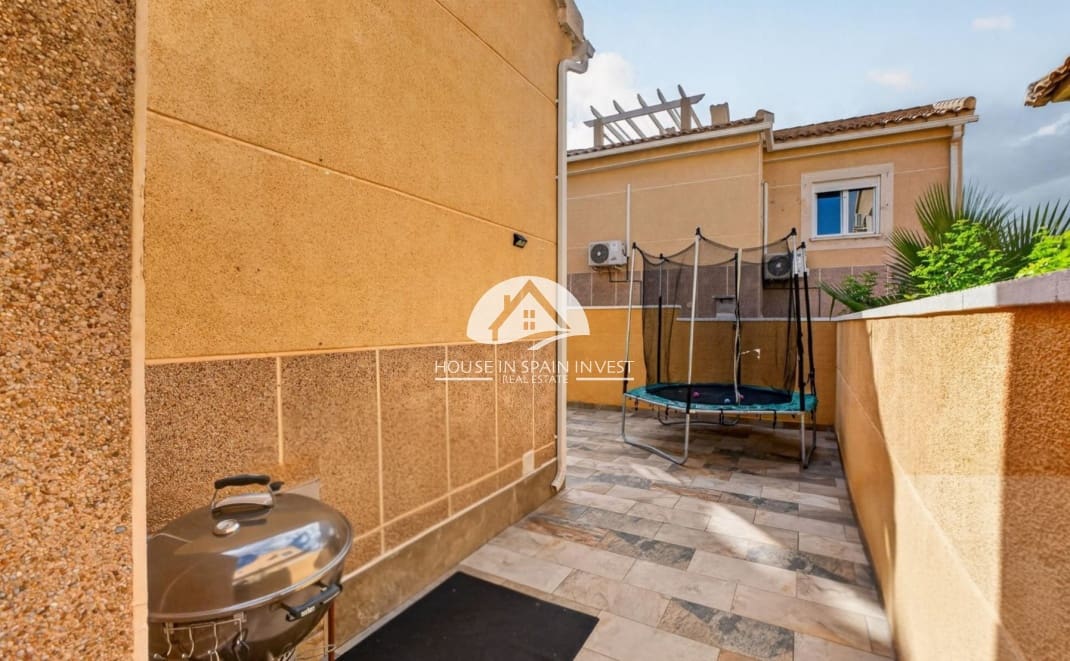 Chalet de 3 habitaciones en Los Altos en venta con piscina - 365.000 € (Ref: 10180813)