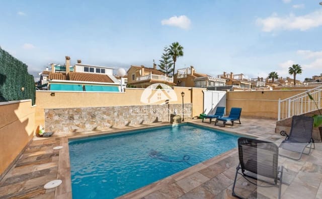 Chalet de 3 habitaciones en Los Altos en venta con piscina - 365.000 € (Ref: 10180813)