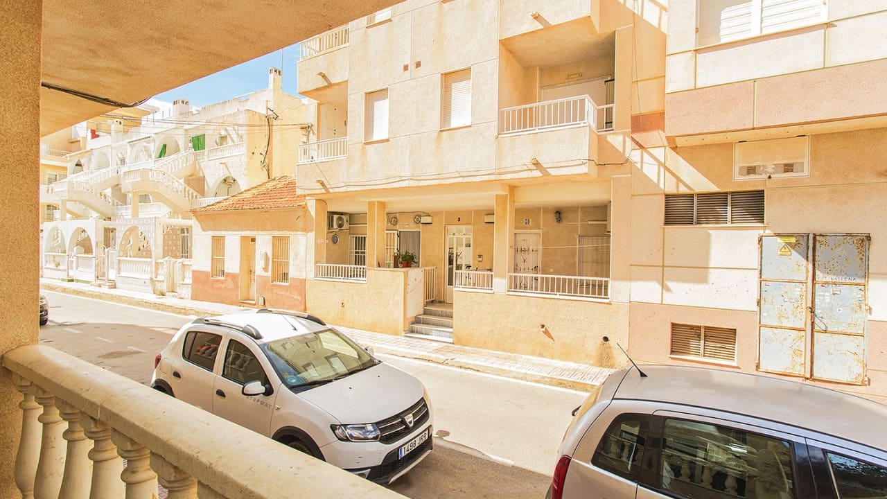 Apartamento de 2 habitaciones en La Mata en venta - 159.000 € (Ref: 10180815)