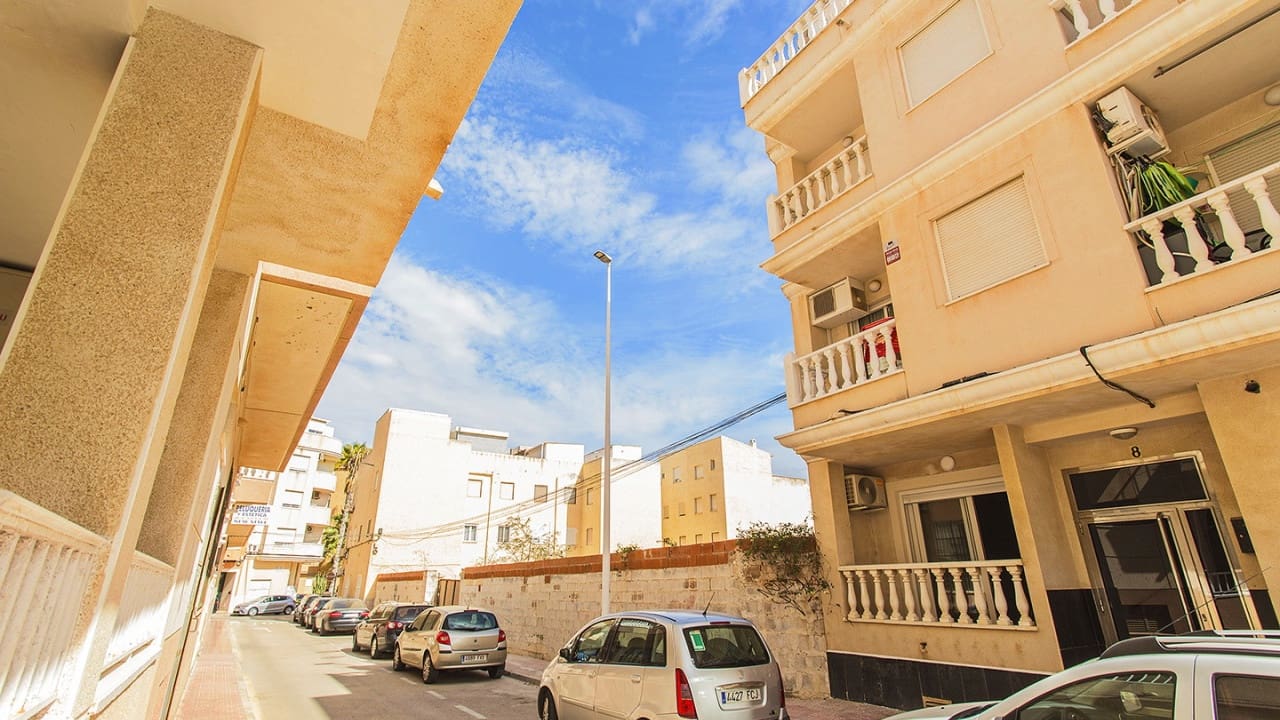 Apartamento de 2 habitaciones en La Mata en venta - 159.000 € (Ref: 10180815)
