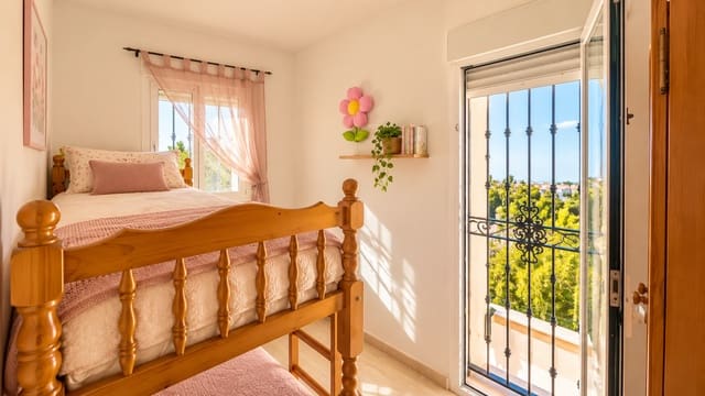 3 chambre Villa/Maison à vendre à El Raso, Guardamar del Segura avec piscine - 367 500 € (Ref: 10186182)