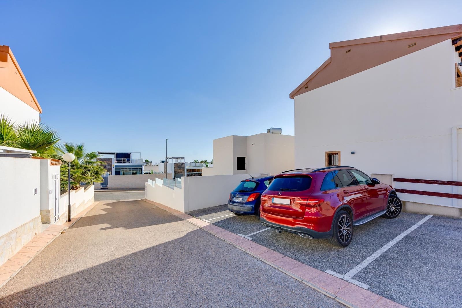 3 chambre Villa/Maison à vendre à Orihuela Costa avec piscine garage - 389 000 € (Ref: 10186185)