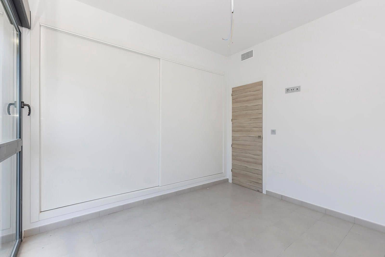 3 makuuhuone Huvila myytävänä paikassa Orihuela Costa mukana uima-altaan - 339 000 € (Ref: 8474106)