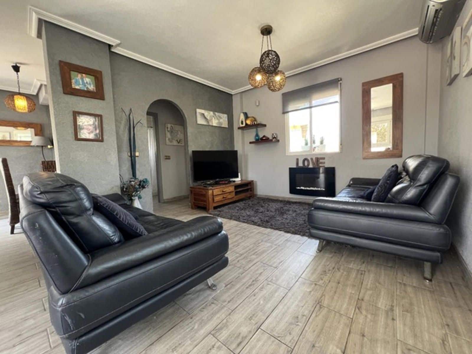 4 chambre Villa/Maison à vendre à La Zenia avec piscine - 399 000 € (Ref: 8565050)