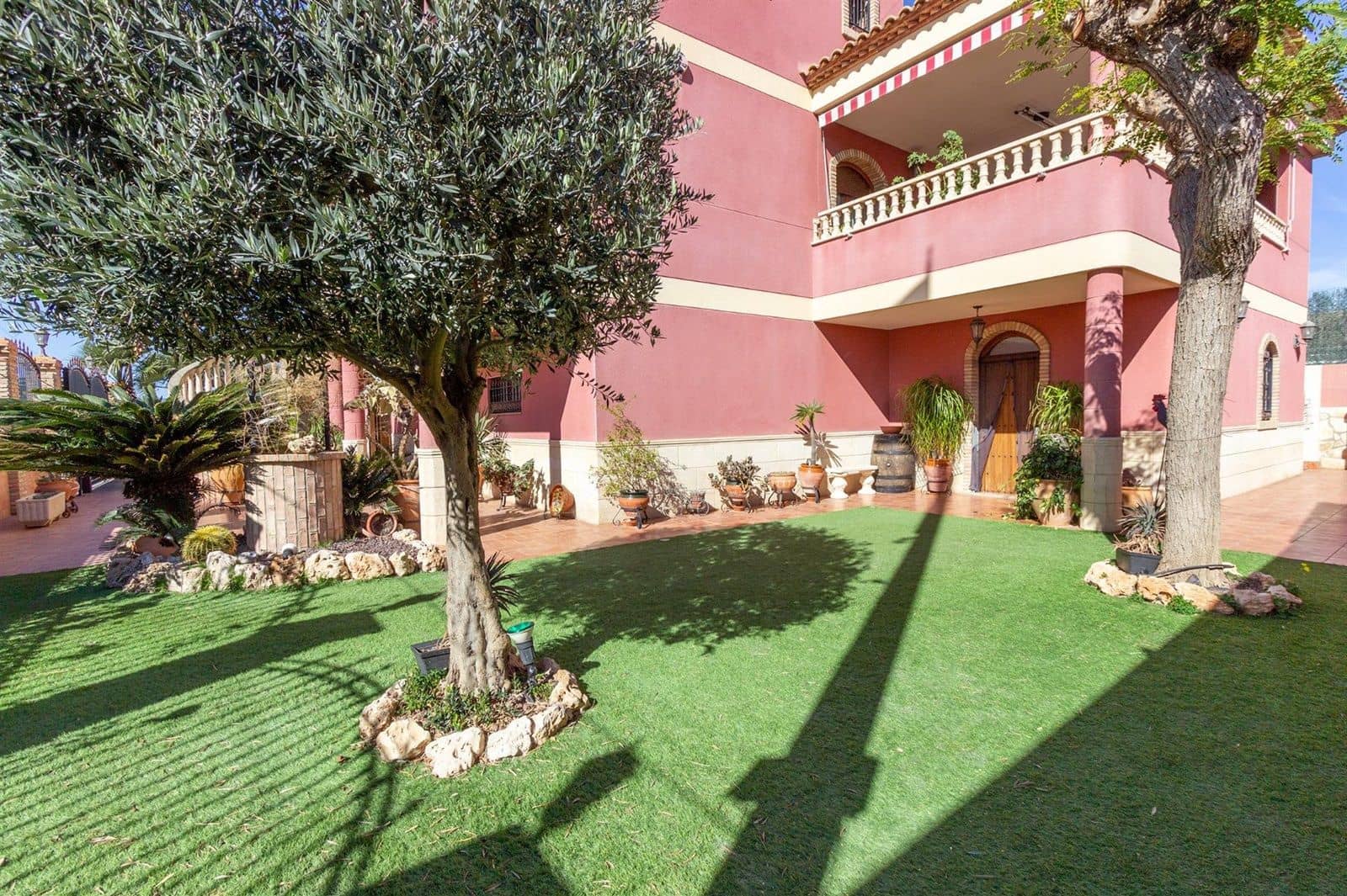 4 bedroom Villa for sale in Orihuela with pool garage - € 320,000 (Ref: 8565060)