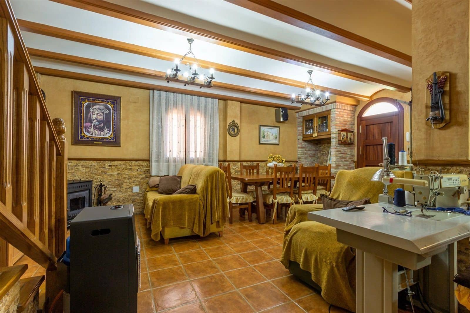 4 bedroom Villa for sale in Orihuela with pool garage - € 320,000 (Ref: 8565060)