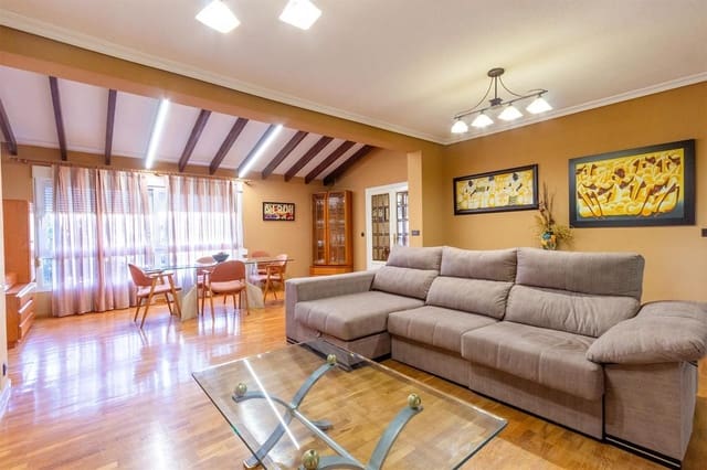 4 sovrum Villa till salu i Los Balcones med pool garage - 640 000 € (Ref: 8696327)