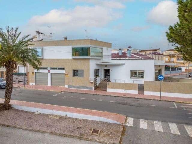 Chalet de 4 habitaciones en Rojales en venta con garaje - 499.000 € (Ref: 8938015)