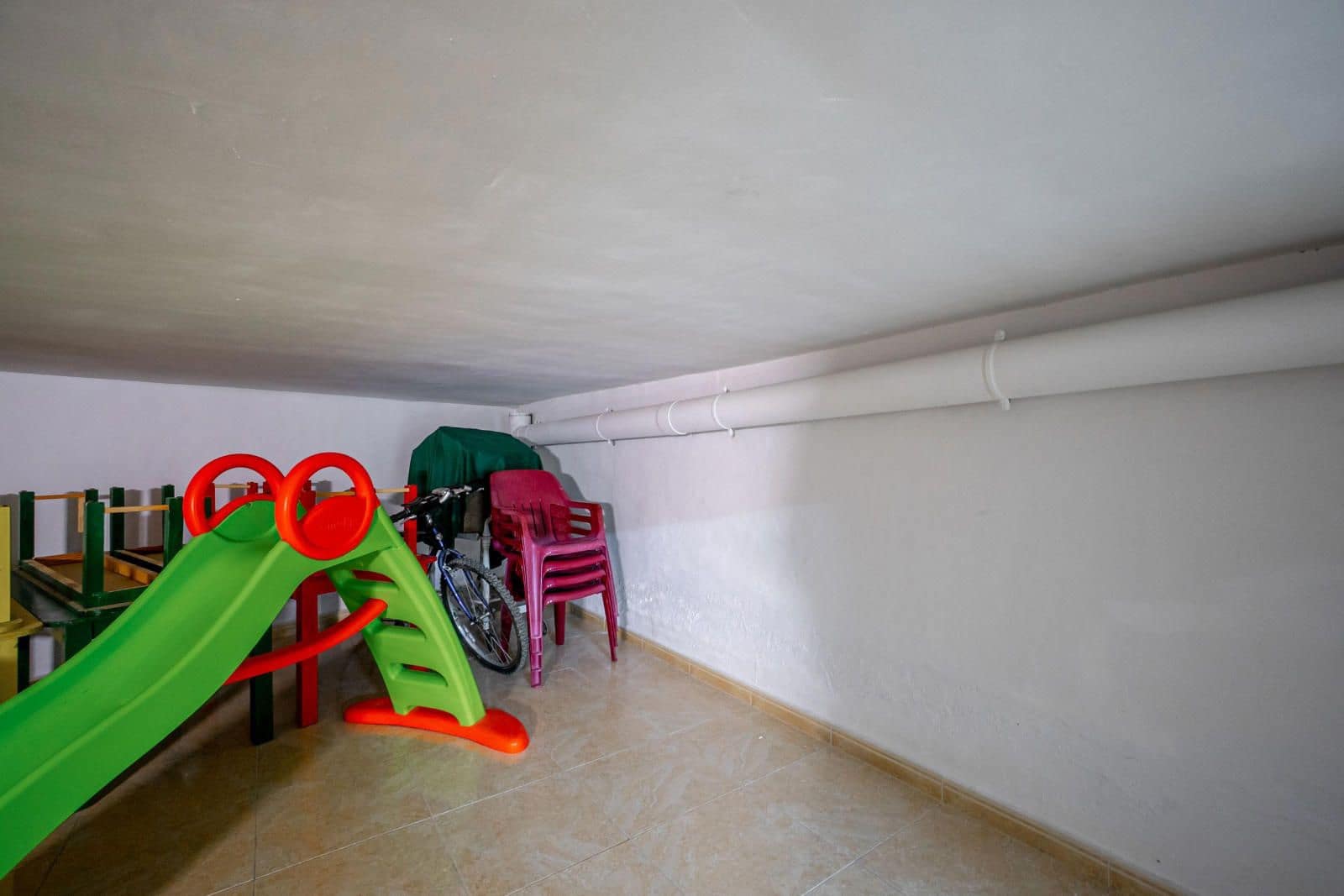 Chalet de 4 habitaciones en Rojales en venta con garaje - 499.000 € (Ref: 8938015)