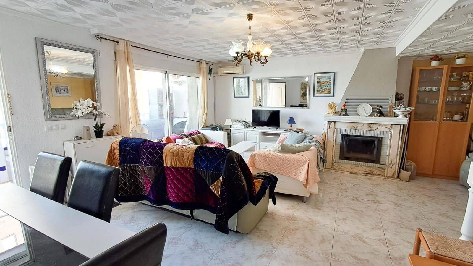 5 soverom Hus til salgs i Punta Prima - € 299 999 (Ref: 8999335)