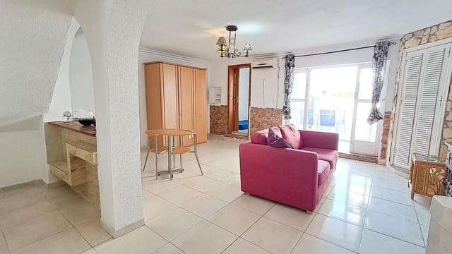 5 soveværelse Byhus til salg i Punta Prima, Torrevieja - € 299.999 (Ref: 8999335)