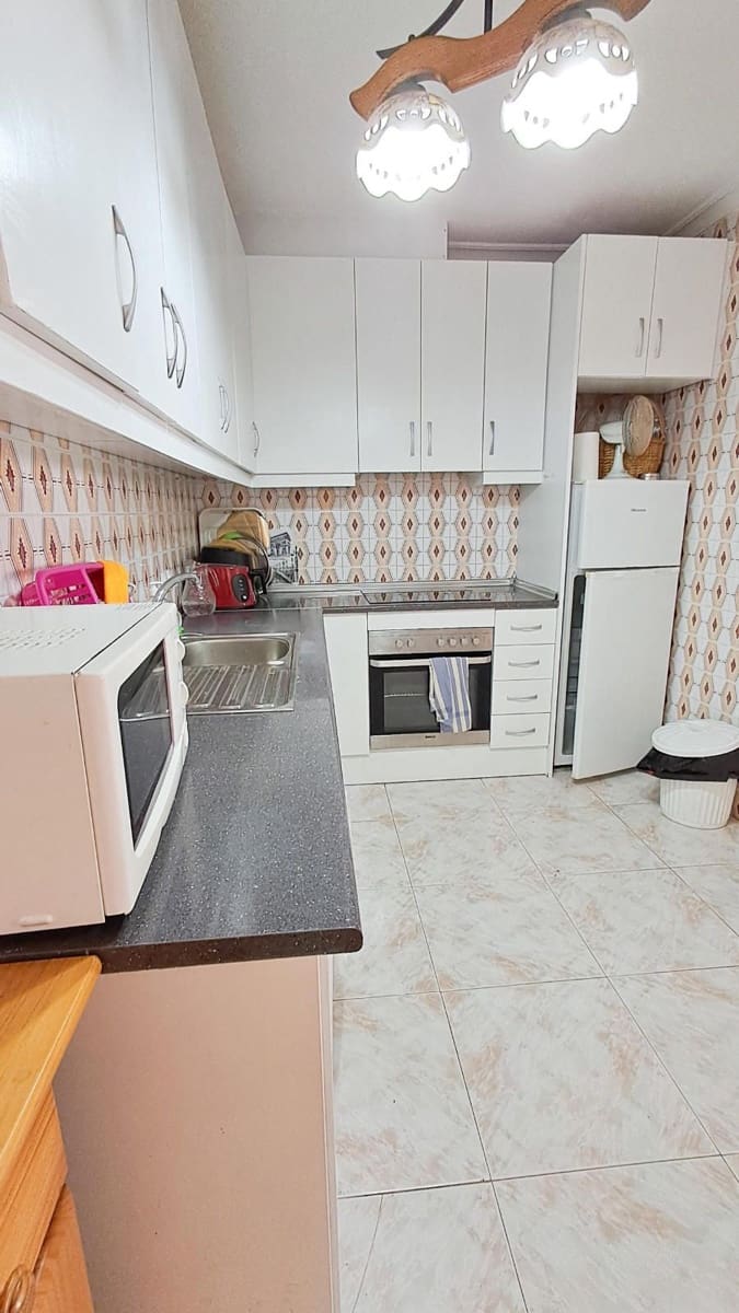 5 soverom Hus til salgs i Punta Prima - € 299 999 (Ref: 8999335)