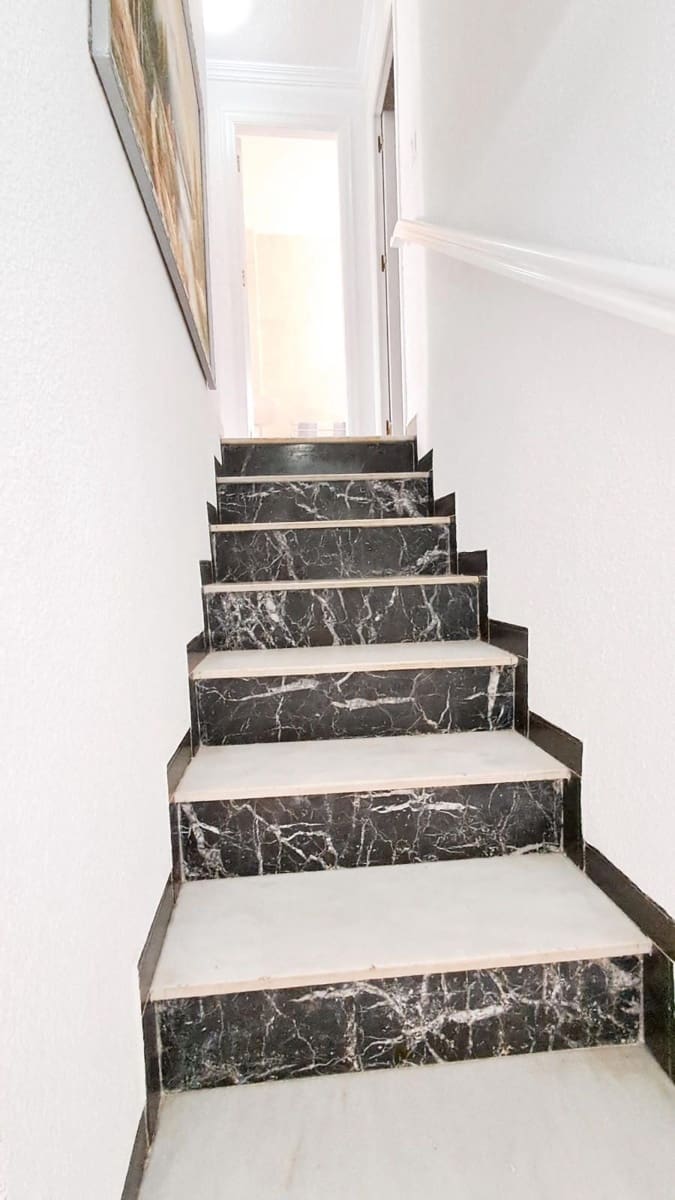 5 soverom Hus til salgs i Punta Prima - € 299 999 (Ref: 8999335)