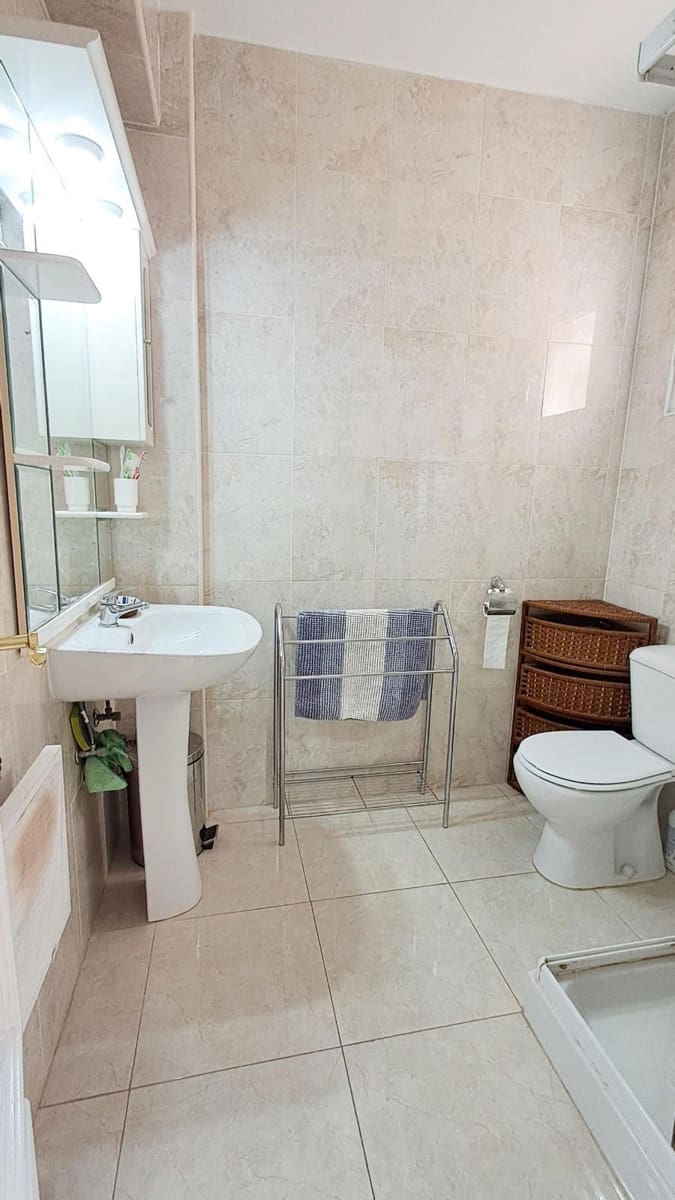 5 soverom Hus til salgs i Punta Prima - € 299 999 (Ref: 8999335)