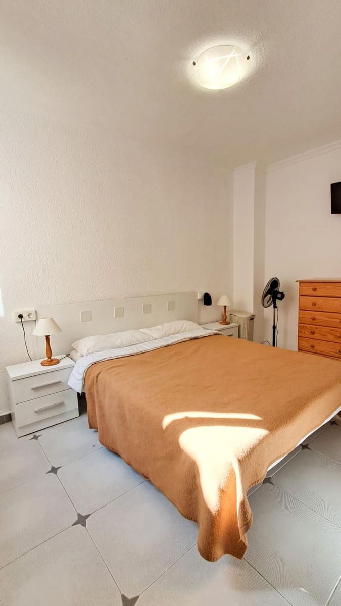 5 soverom Hus til salgs i Punta Prima - € 299 999 (Ref: 8999335)