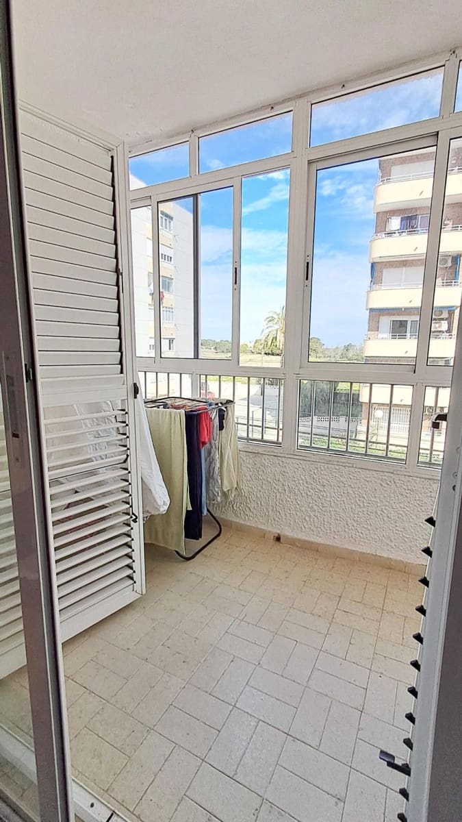 5 soverom Hus til salgs i Punta Prima - € 299 999 (Ref: 8999335)