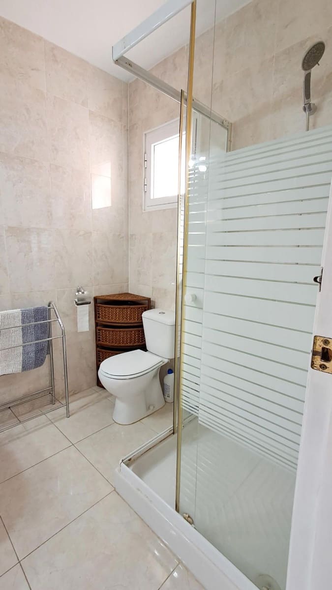 5 soverom Hus til salgs i Punta Prima - € 299 999 (Ref: 8999335)