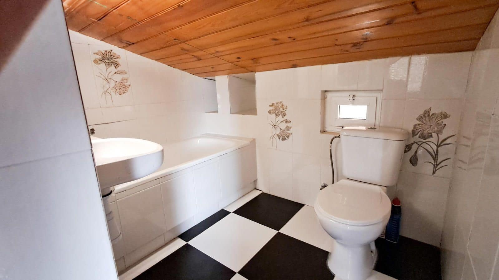 5 soverom Hus til salgs i Punta Prima - € 299 999 (Ref: 8999335)