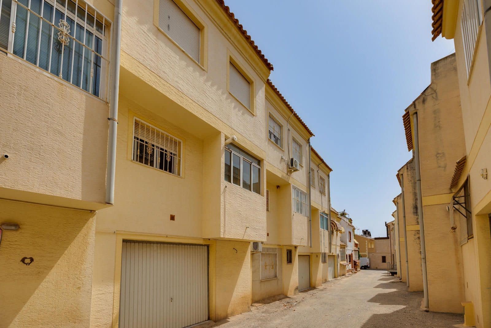 3 sovrum Hus till salu i Los Montesinos med garage - 169 995 € (Ref: 9233633)