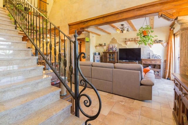 8 bedroom Villa for sale in Redován with pool garage - € 399,969 (Ref: 9233638)