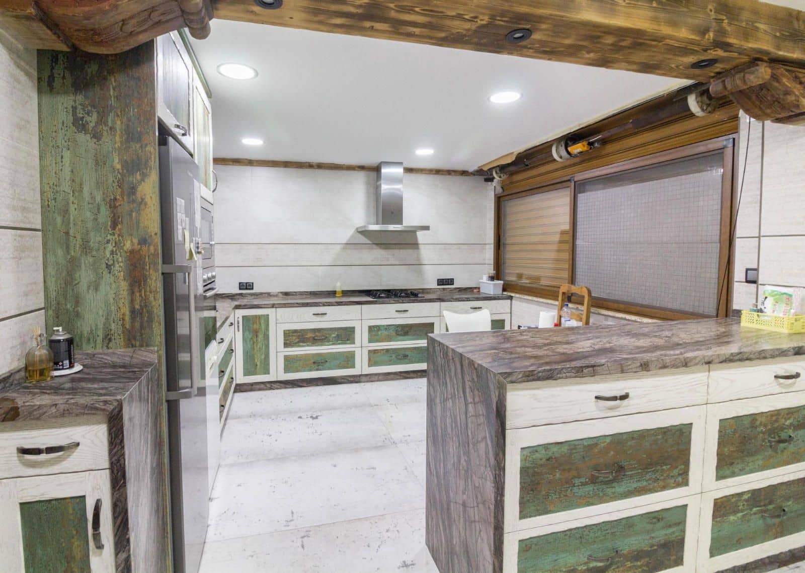 8 soveværelse Villa til salg i Redovan med swimmingpool garage - € 399.969 (Ref: 9233638)