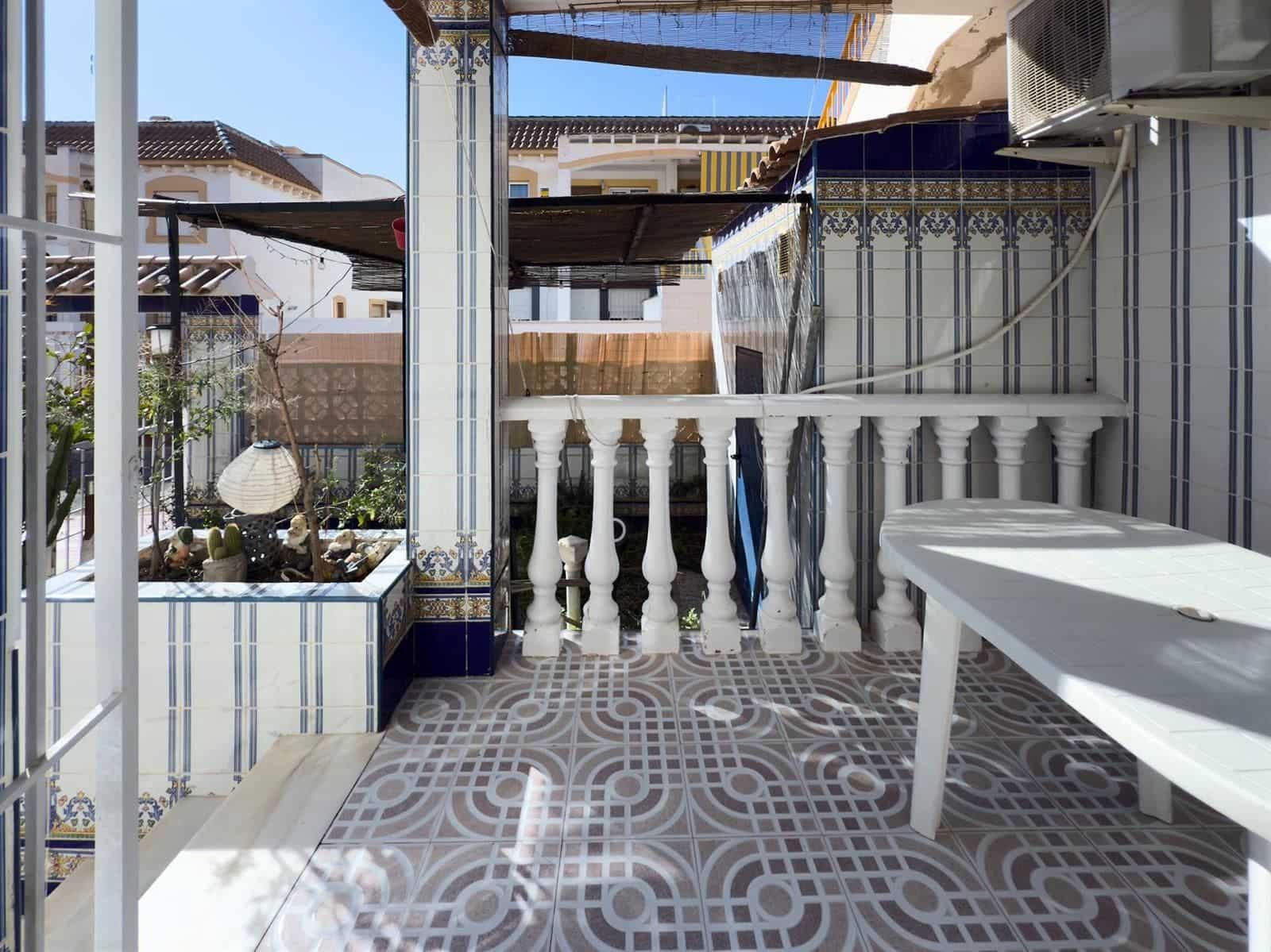 2 chambre Villa/Maison à vendre à Torrevieja avec piscine - 164 300 € (Ref: 9233748)