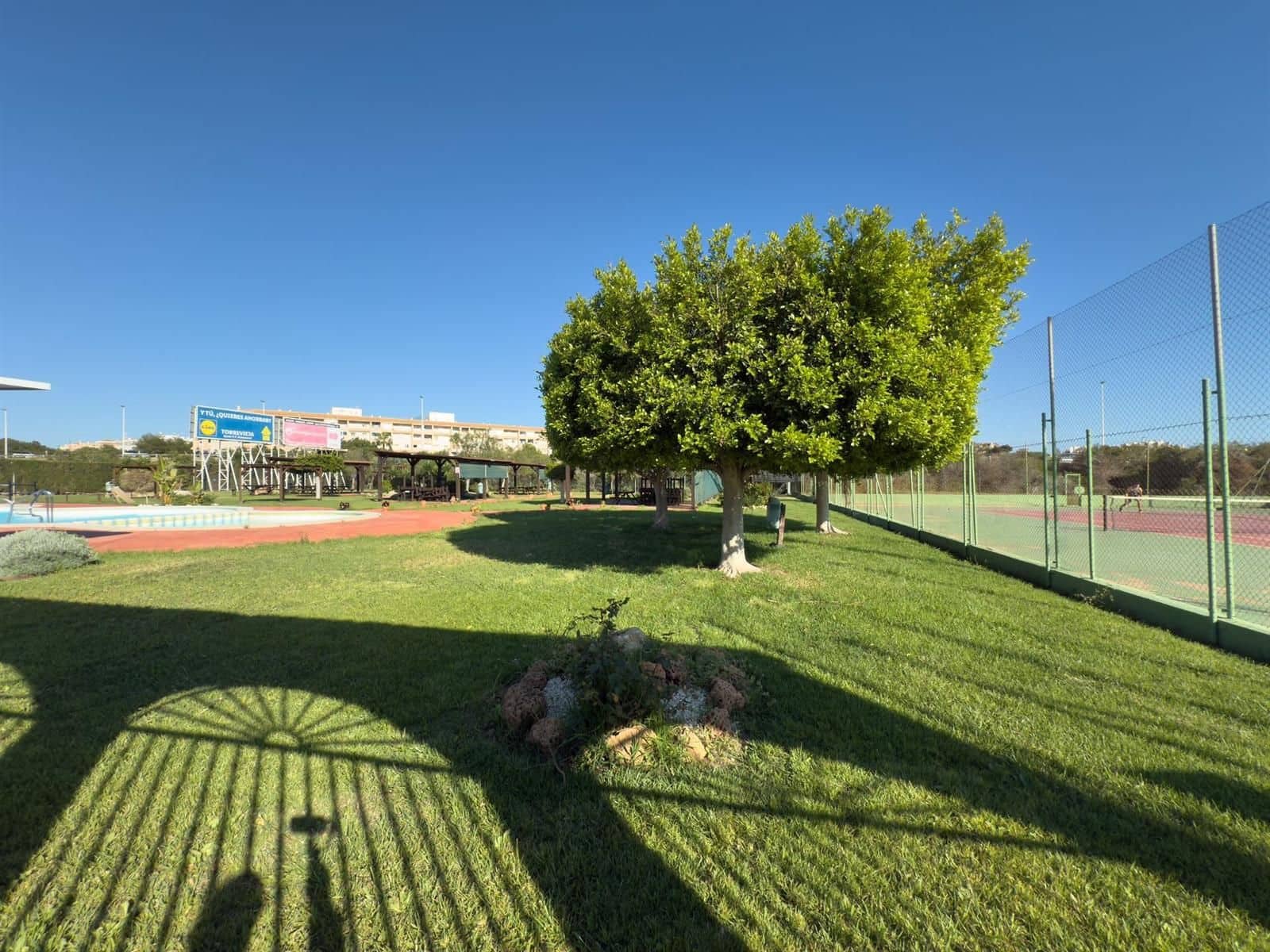 2 chambre Villa/Maison à vendre à Torrevieja avec piscine - 164 300 € (Ref: 9233748)