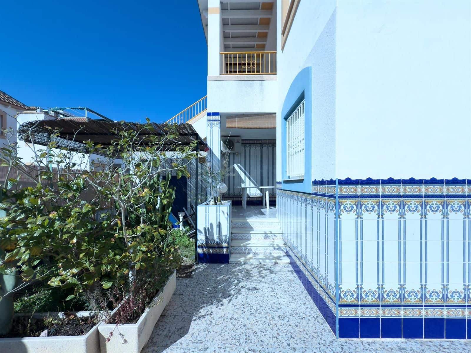 2 chambre Villa/Maison à vendre à Torrevieja avec piscine - 164 300 € (Ref: 9233748)