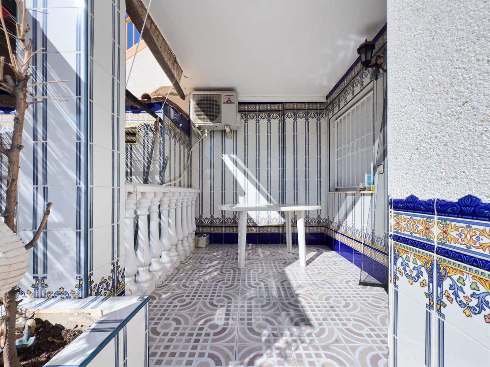 2 chambre Villa/Maison à vendre à Torrevieja avec piscine - 164 300 € (Ref: 9233748)