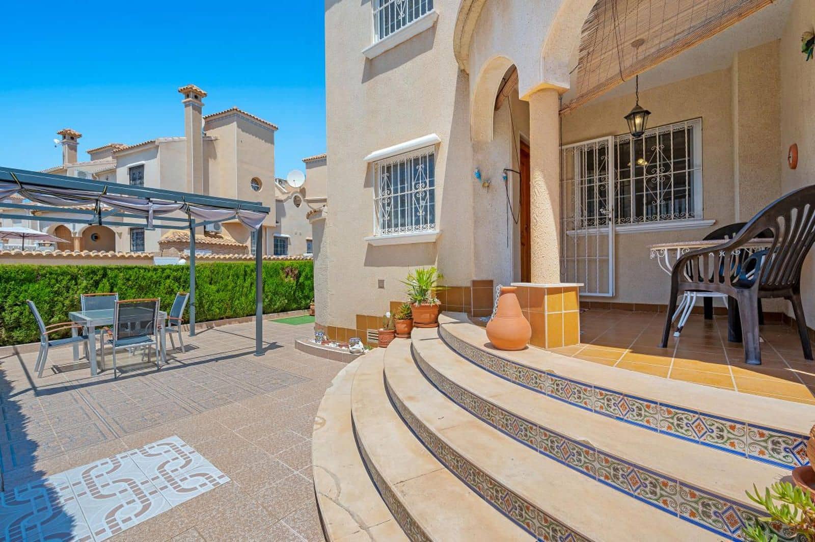 3 sovrum Villa till salu i Playa Flamenca med pool garage - 219 000 € (Ref: 9233753)