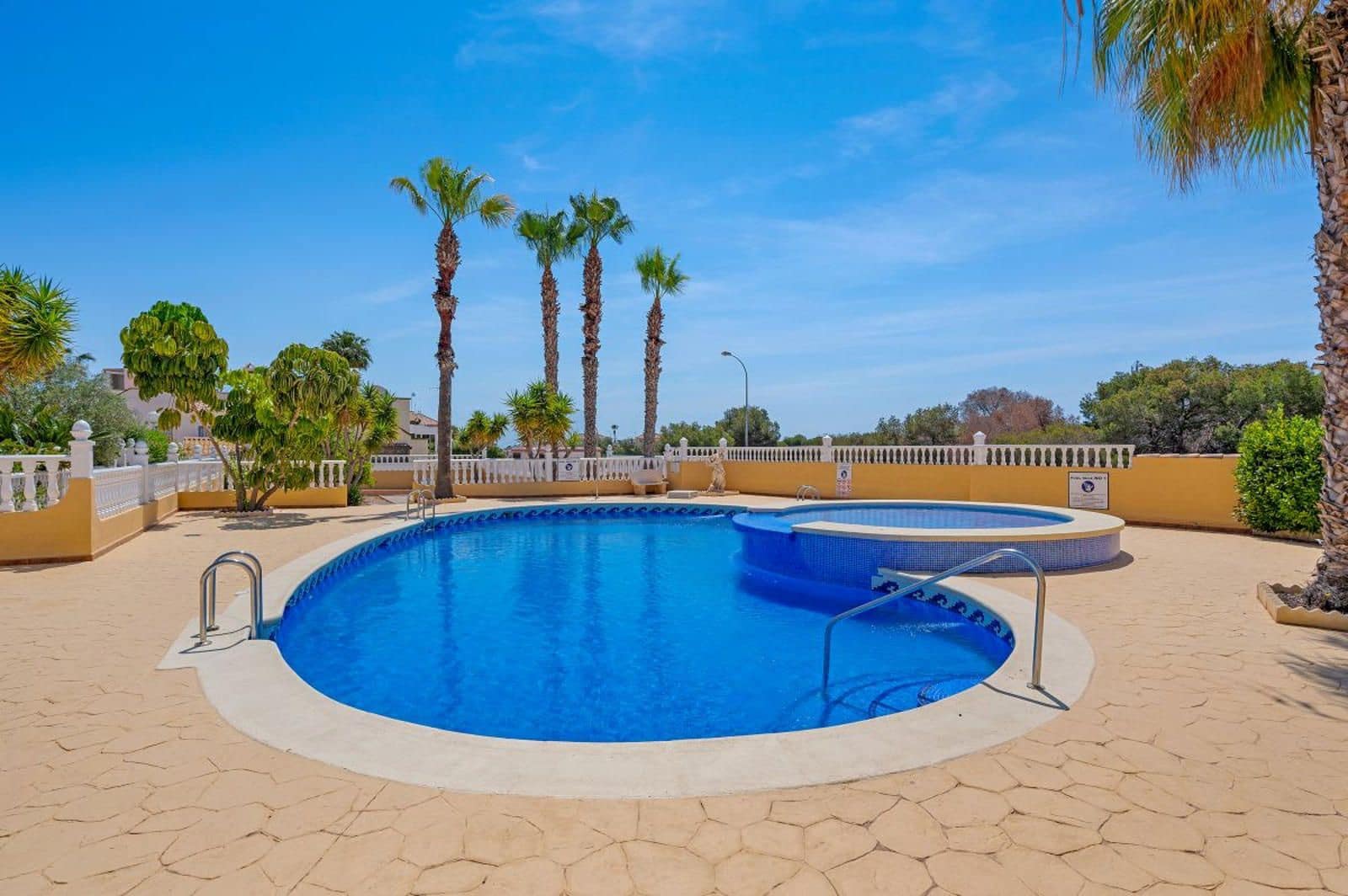 3 sovrum Villa till salu i Playa Flamenca med pool garage - 219 000 € (Ref: 9233753)