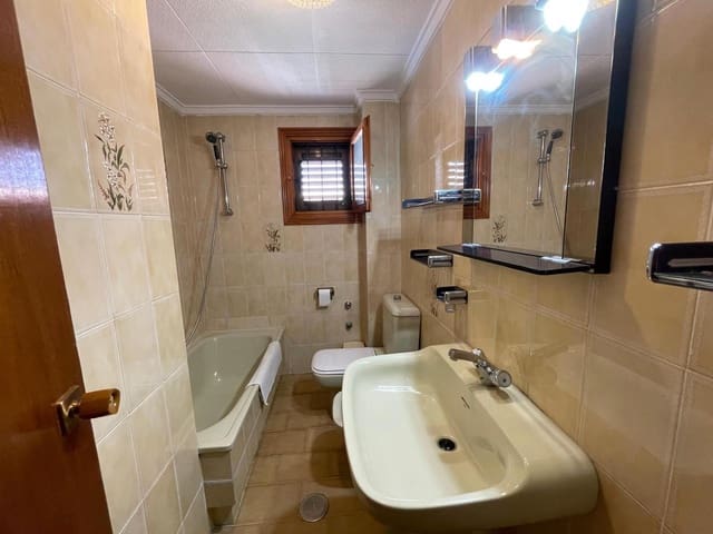 6 bedroom Townhouse for sale in Cabo Cervera, Torrevieja with garage - € 299,500 (Ref: 9233754)