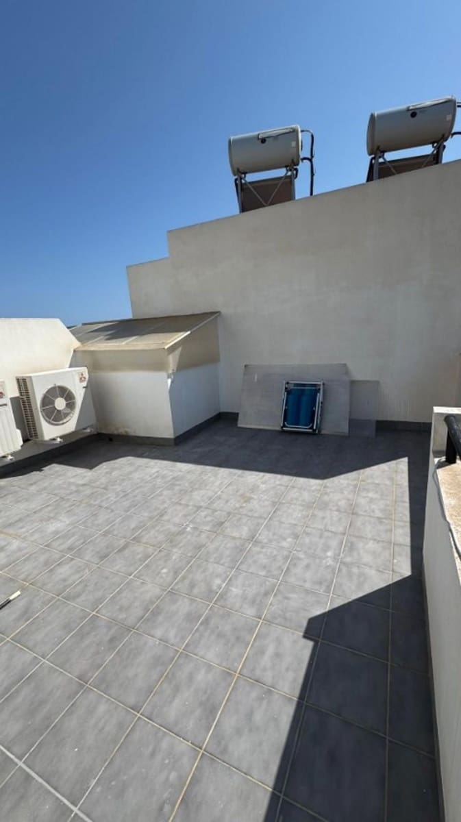 2 soveværelse Byhus til salg i Los Altos med swimmingpool garage - € 240.000 (Ref: 9233757)