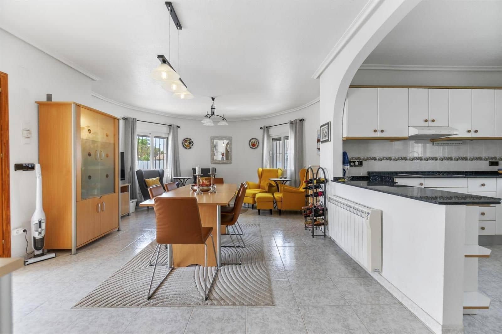 4 bedroom Villa for sale in Playa Flamenca with pool garage - € 559,000 (Ref: 9233758)