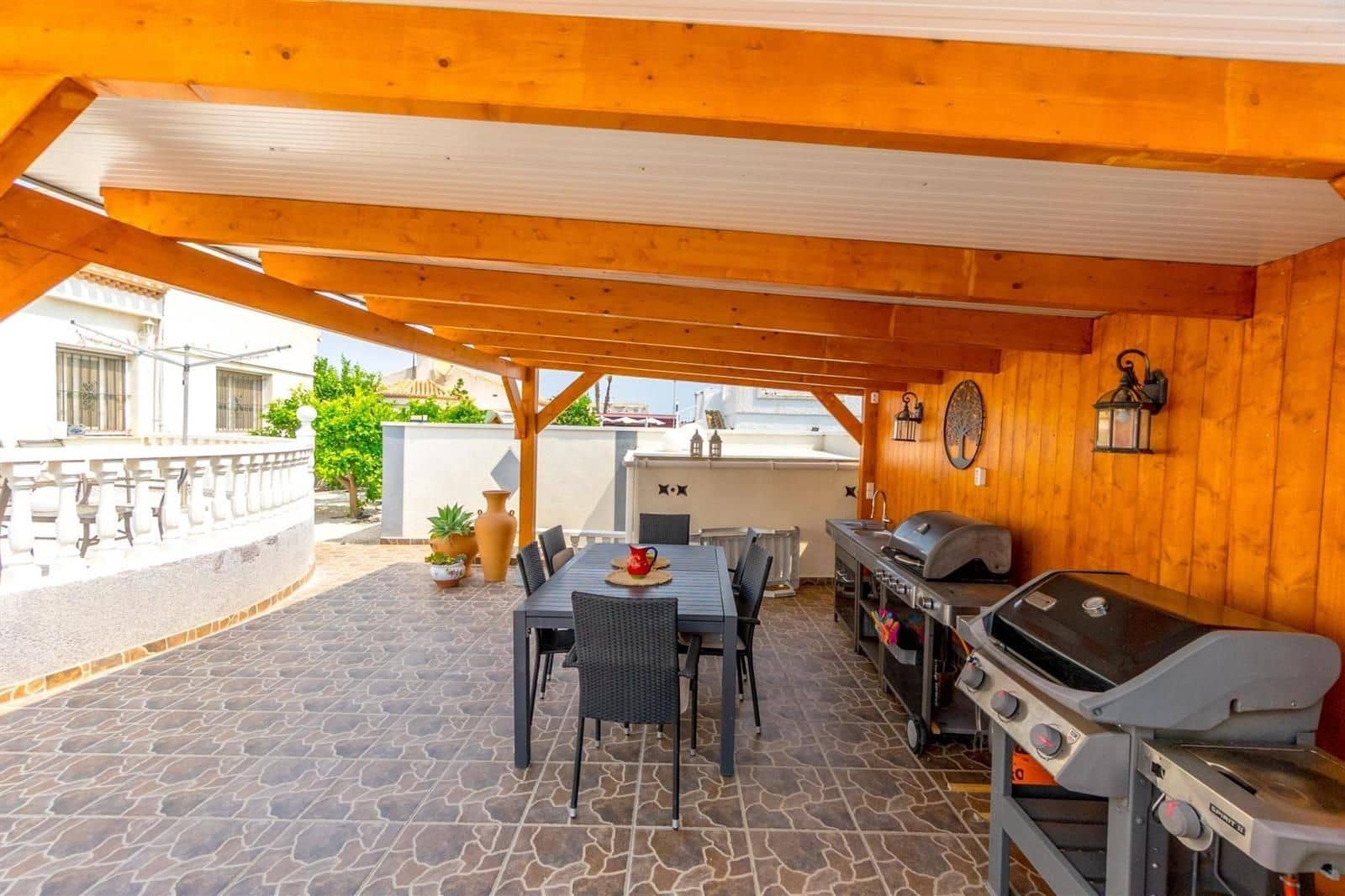 4 bedroom Villa for sale in Playa Flamenca with pool garage - € 559,000 (Ref: 9233758)