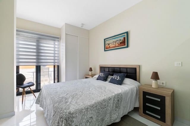 2 bedroom Villa for sale in Punta Prima, Orihuela with pool - € 225,000 (Ref: 9233759)